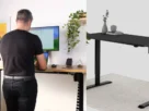 Mesa com Regulagem de Altura GenioDesk HOME é boa